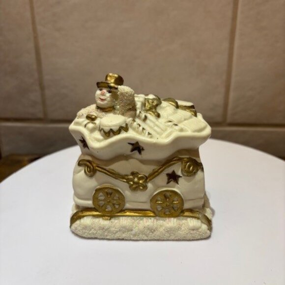 Bombay Company Christmas Santa Train White Porcelain 3 piece candle Votives - Picture 15 of 17